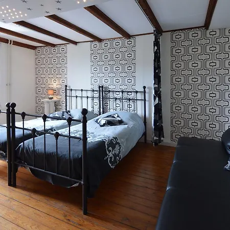 Cozy Holiday In La Roche-en-ardenne Near Forest
